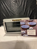 Emerson 8 Bottle Wine Fridge + Complete Wine Guide Book - thumbnail 1 of 4