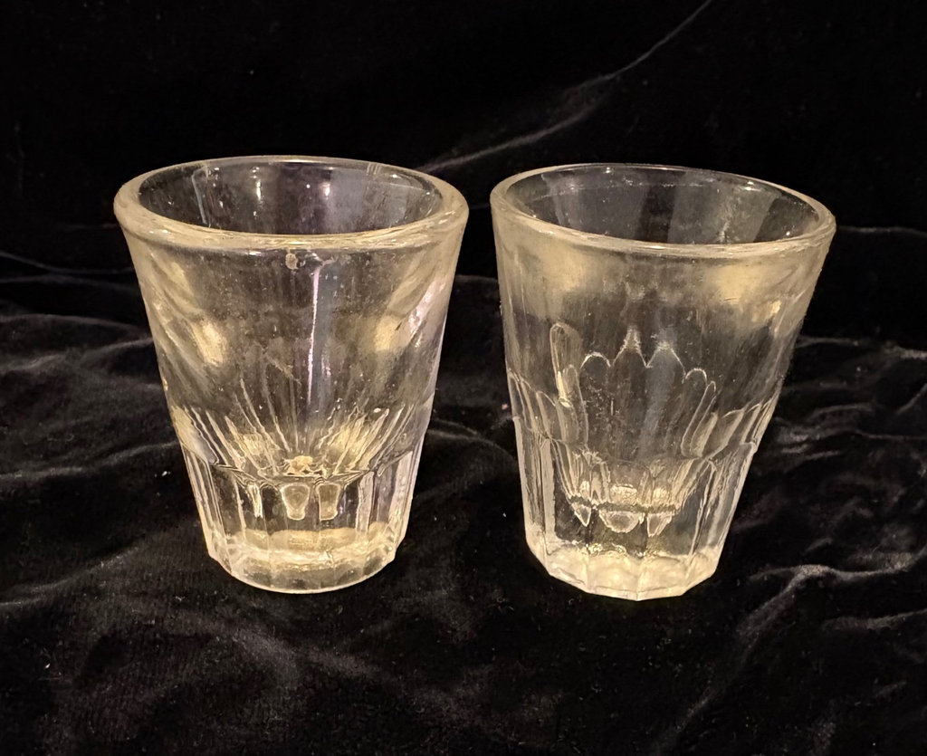Vintage Cocktail Shaker and Logo Bar Glasses  - image 18 of 18