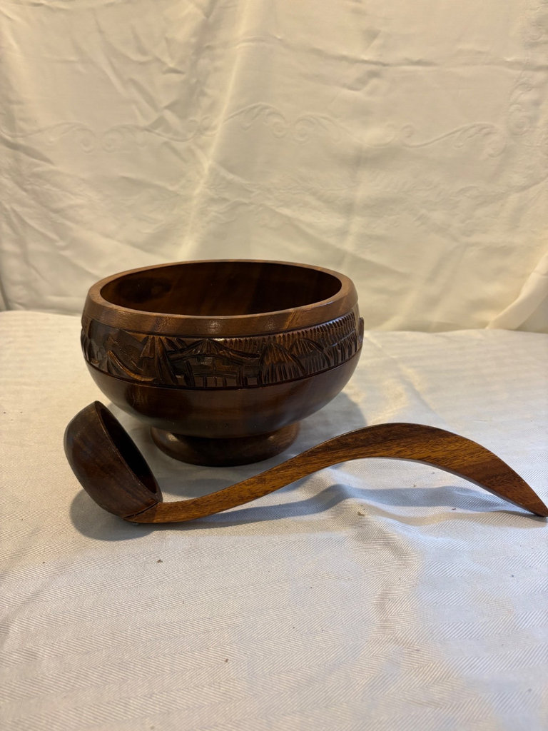 Tiki Style Monkey Pod Wooden Carved Punch Bowl Set - image 2 of 6