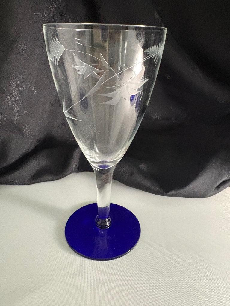 1930s Vintage Louie 19 Weston Etched Glass Cobalt Blue Base Glasses - image 3 of 4
