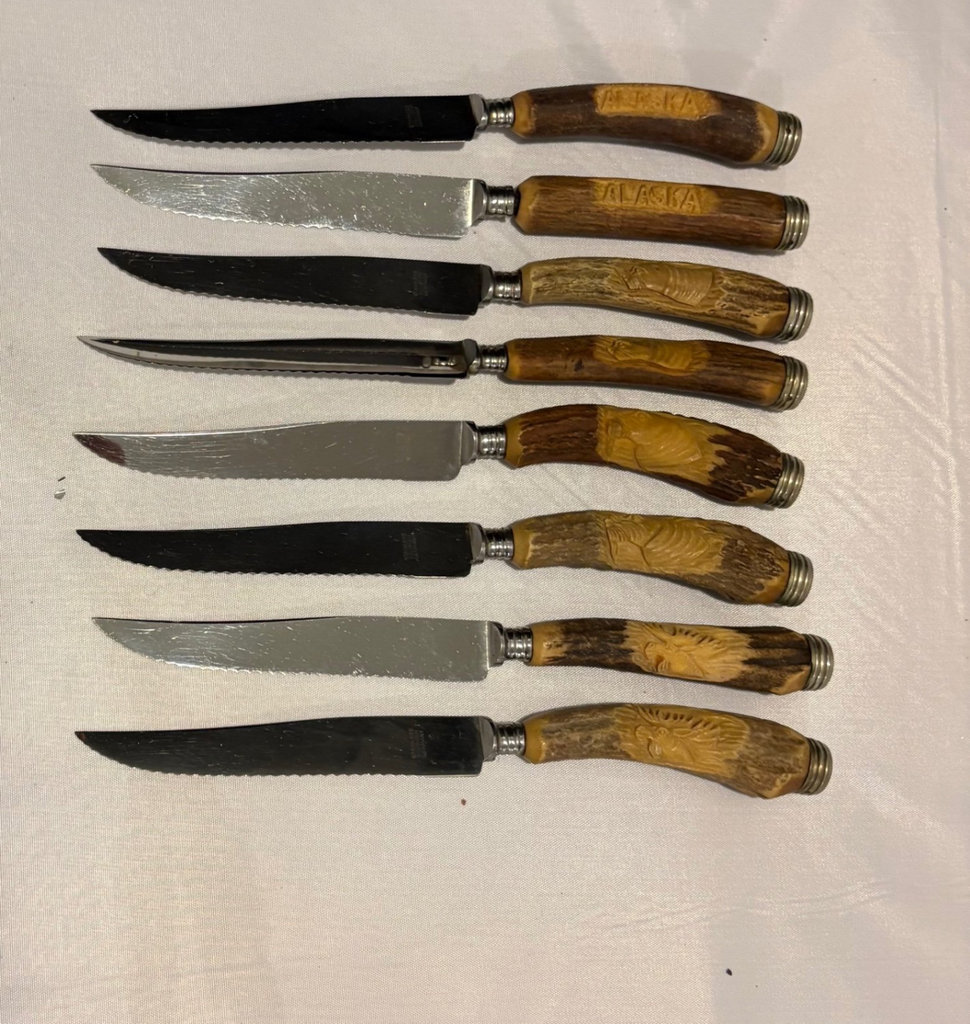 Vintage Solingen Carved Stag Antler  Steak Knives , “Alaska” Theme - image 2 of 7
