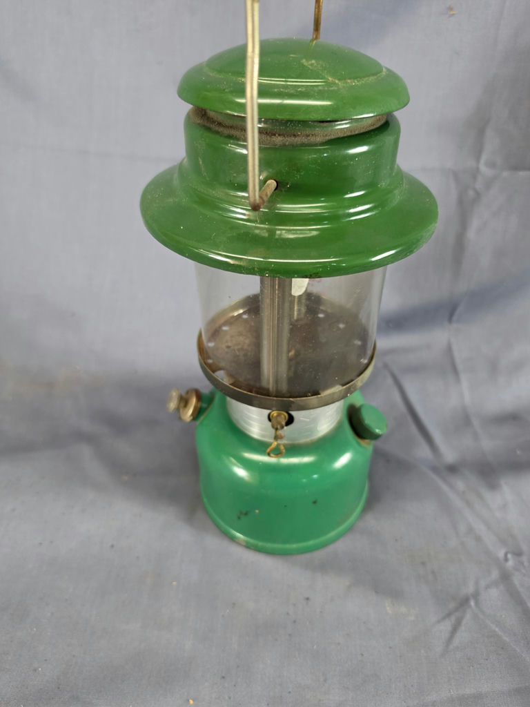 Vintage Coleman Model 335 Sport-Lite Single Mantle Lantern Green Made In Canada - image 2 of 3