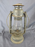 Vintage GSW Beacon No. 2 Cold Blast Lantern - Guaranteed Wind Proof, Made In Canada - thumbnail 2 of 3