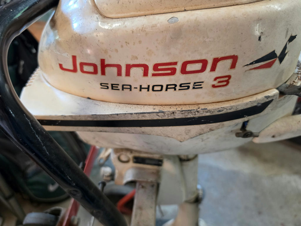 Vintage 1959 Johnson Sea-Horse 3 HP Outboard Motor - Model JW-15 with Original Manual - image 3 of 8