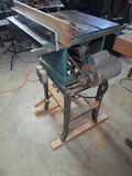 Vintage General Mfg Co Ltd 10" Tilting Arbor Table Saw w/ 3/4 HP GE Motor - thumbnail 2 of 7
