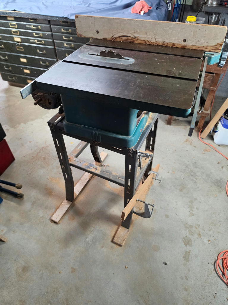 Vintage General Mfg Co Ltd 10" Tilting Arbor Table Saw w/ 3/4 HP GE Motor - image 5 of 7