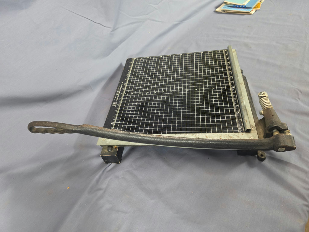 Vintage No. 5 Precise Trimming Board Paper Cutter - American Photo Labs Chicago - image 4 of 4