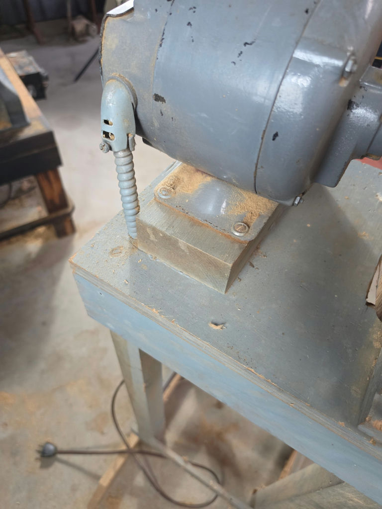 Vintage Canadian General Electric Disc Sander on Custom Wooden Stand – Working - image 5 of 7