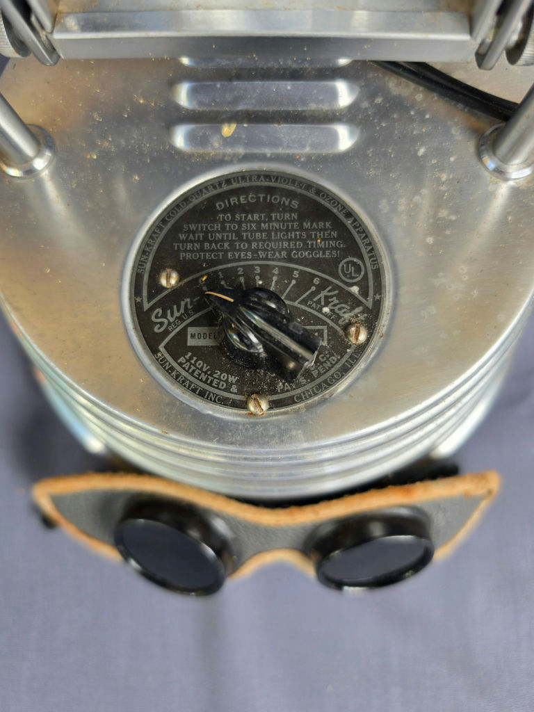 Vintage 1940s Sun-Kraft Cold Quartz Ultraviolet & Ozone Apparatus Lamp – Art Deco Medical-Industrial Decor w/ Original Goggles & Brochure - image 3 of 4