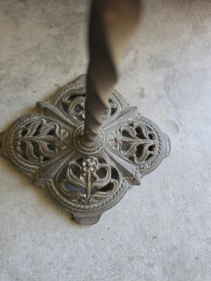 1920s Art Nouveau Cast Iron Bridge Arm Floor Lamp – Twisted Metal Column & - Image 1 of 4