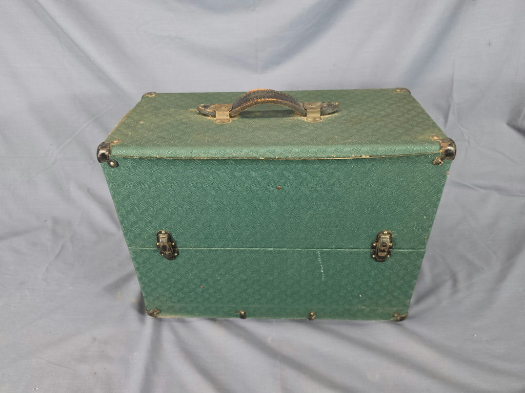 Vintage Amprosound Premier 10 16mm Sound Film Projector w/ Case & Tubes – Model CYA - image 8 of 9