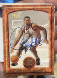 Juwan Howard 1998 Topps NBA Autograph Issue Basketball Card With Coa - thumbnail 4 of 4