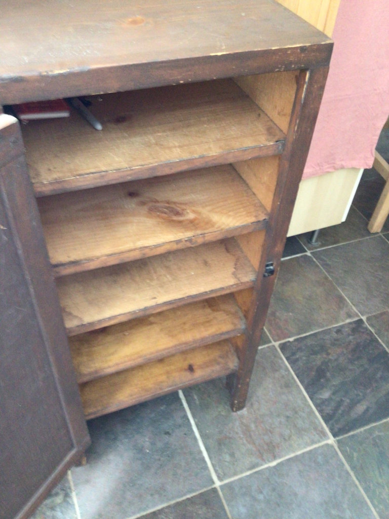 Wooden cabinet  - image 4 of 4