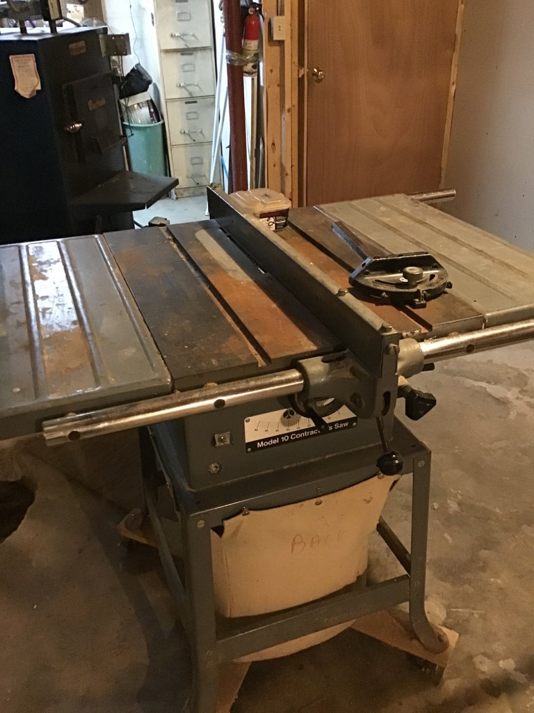 Vintage 10-Inch Contractor's Table Saw - image 1 of 2