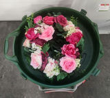Wreath & Wreath Box Lot - thumbnail 4 of 8