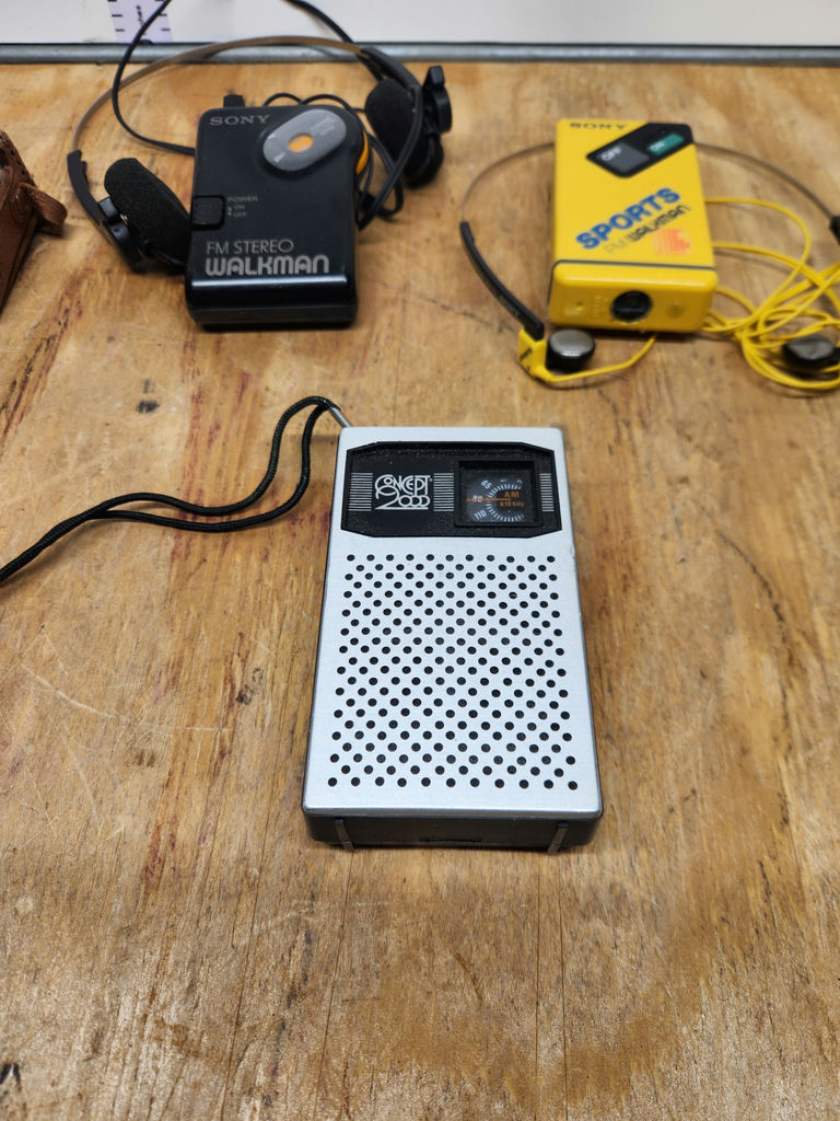 Small Electronics Lot - image 2 of 15