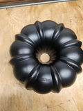 Bundt Pans - thumbnail 6 of 7
