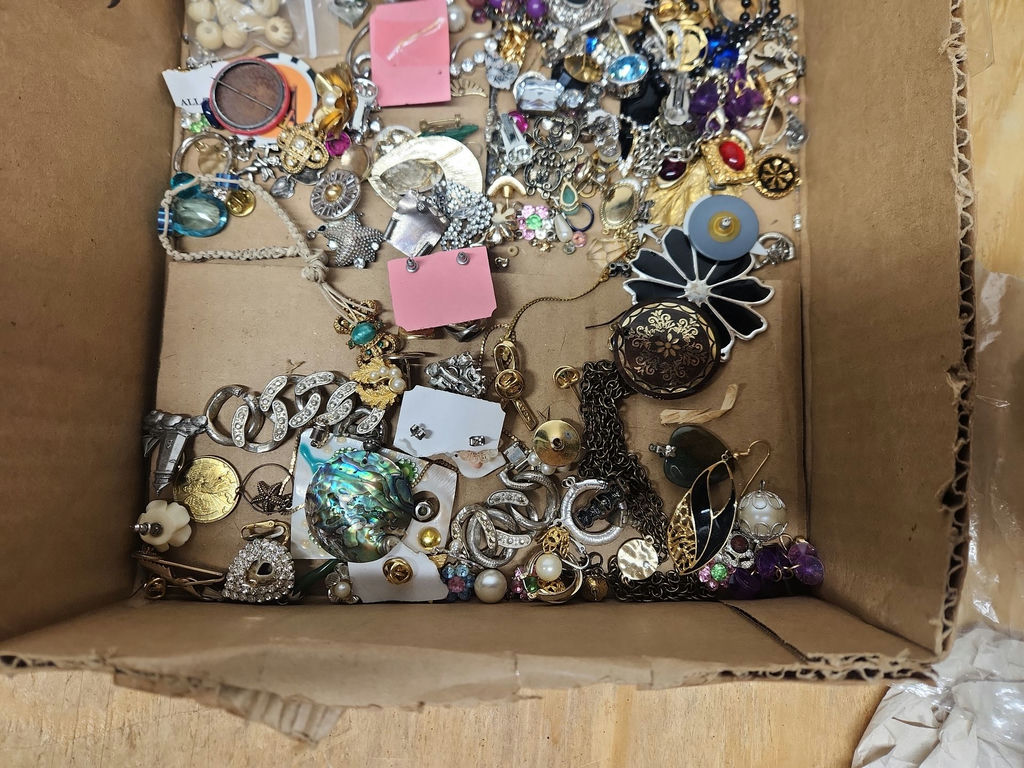 Costume Jewelry Lot - image 3 of 13