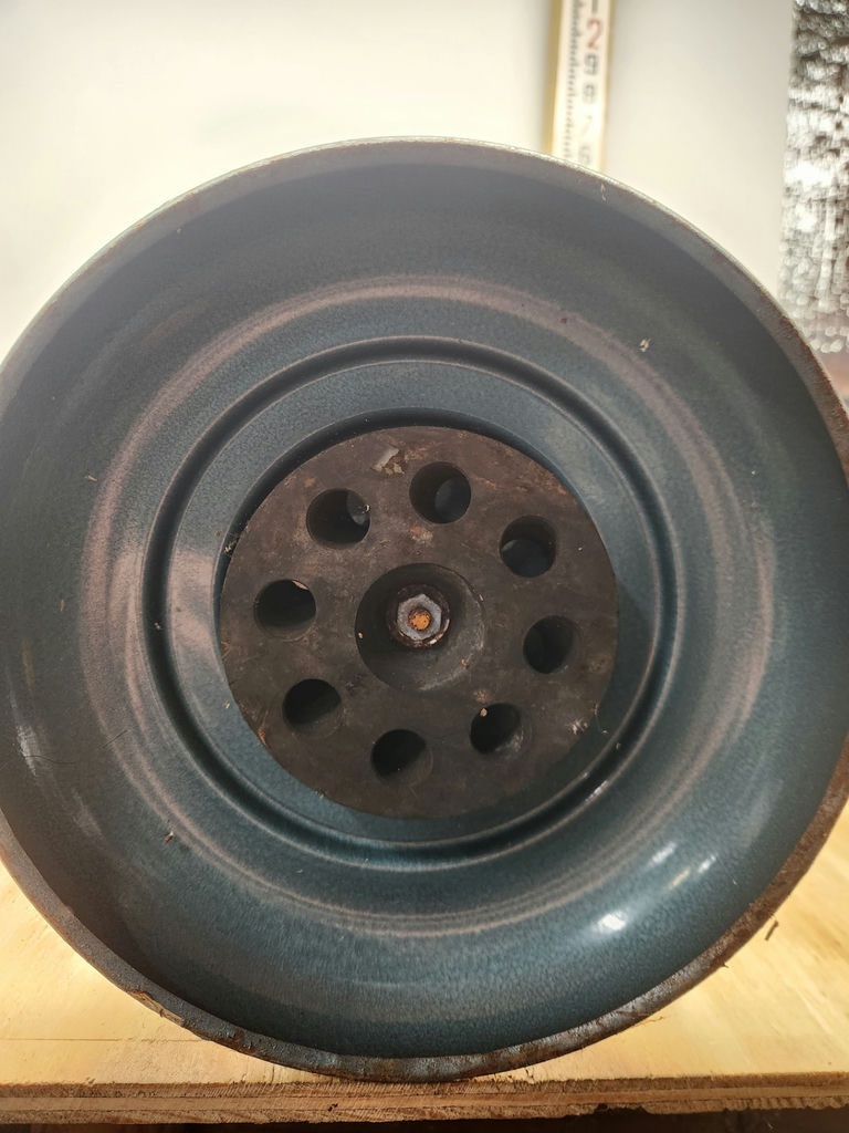 Pedestal Ashtray - image 8 of 9
