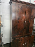Early Step Back Hutch - thumbnail 2 of 12