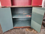 Early Step Back Hutch - thumbnail 7 of 12