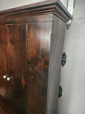 Early Step Back Hutch - thumbnail 4 of 12