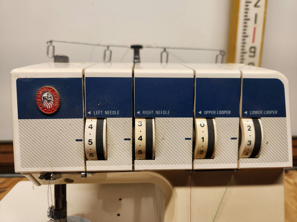 White 734-DW Superlock Sewing Machine - image 3 of 10