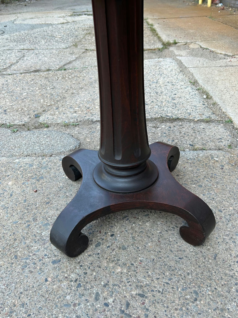 Round End/ Side Table - image 3 of 4