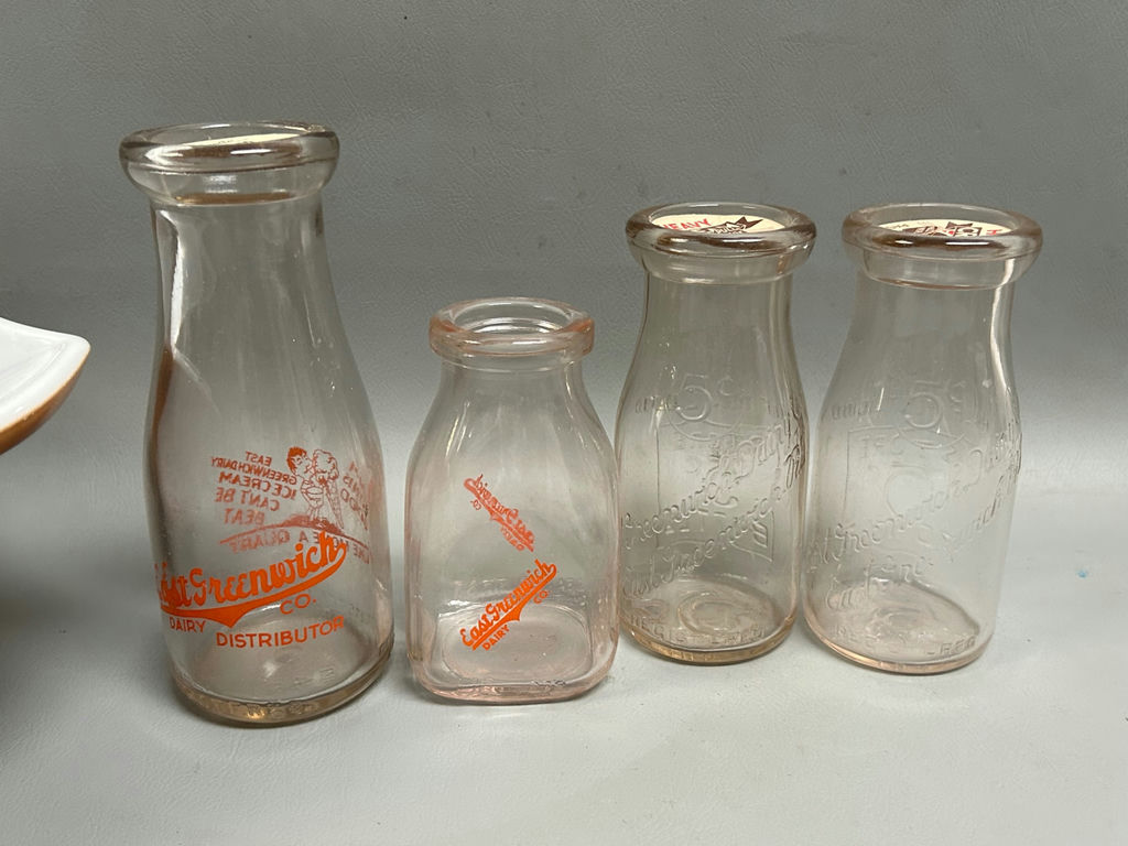 Pyrex Mixing Bowl & Milk Bottles - image 4 of 6