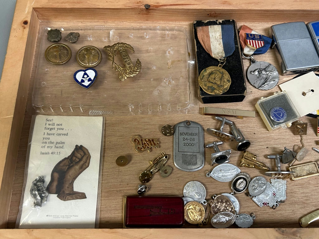 Misc Pins and Medals - image 2 of 5