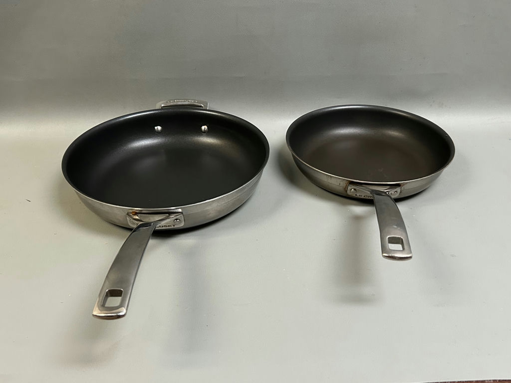 Le Crueset Pans - image 4 of 4