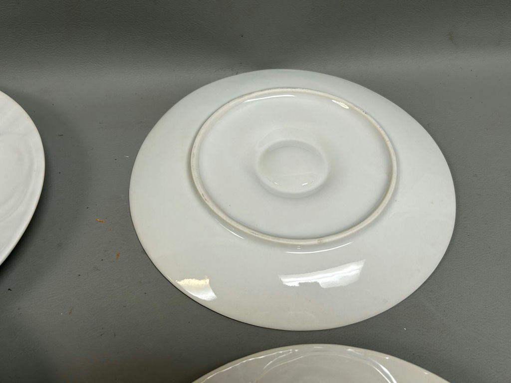  Ceramic Oyster Plates 9”  - image 4 of 5