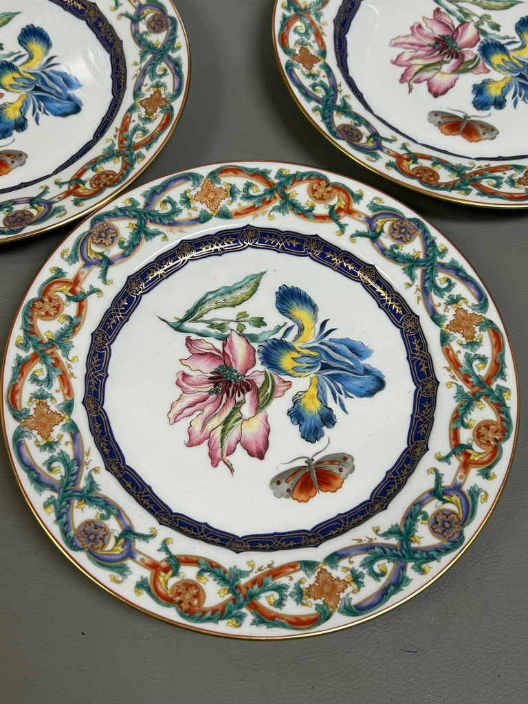 Mottahedeh Collection Plates - image 3 of 5