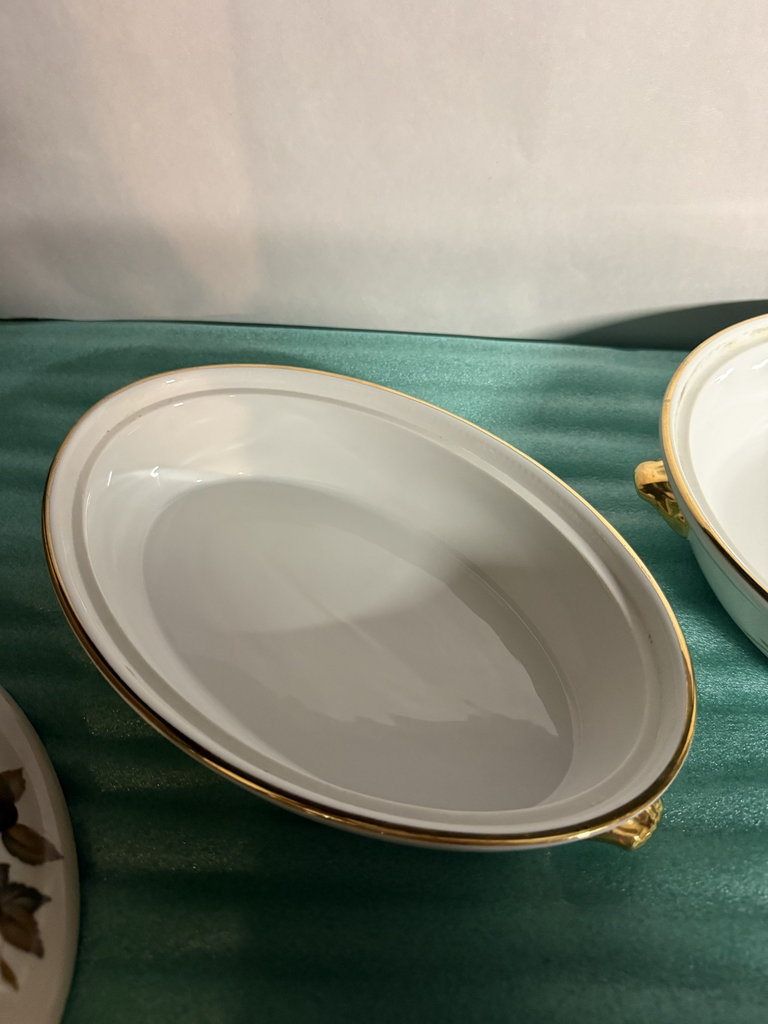 Royal Worcester porcelain lidded bowls and covered dishes with fruit and asparagus motifs - image 7 of 10