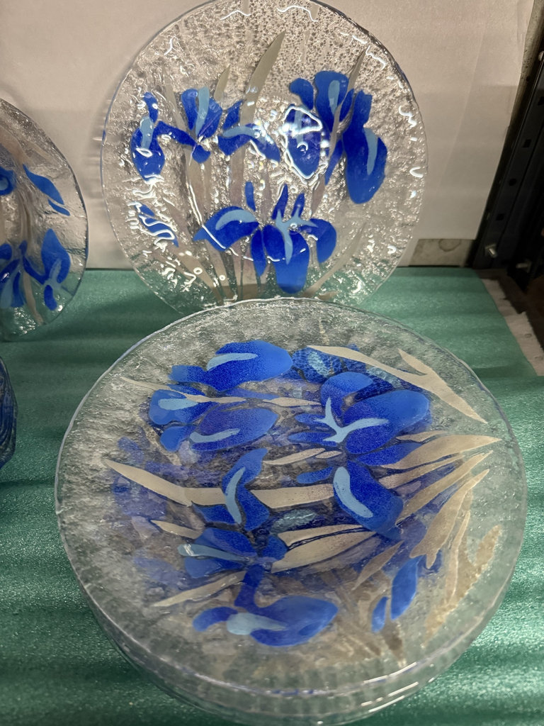 Sydenstricker blue floral glass bowls and plates set - image 3 of 4