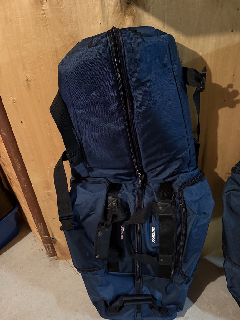 Blue Mizuno golf travel bag with multiple pockets - image 1 of 3