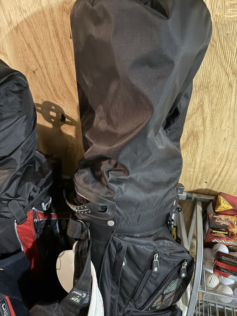 Golf bag with clubs and accessories - image 5 of 6