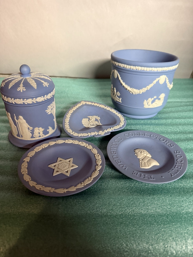 Wedgwood Jasperware Blue and White Five-Piece Set - image 1 of 3
