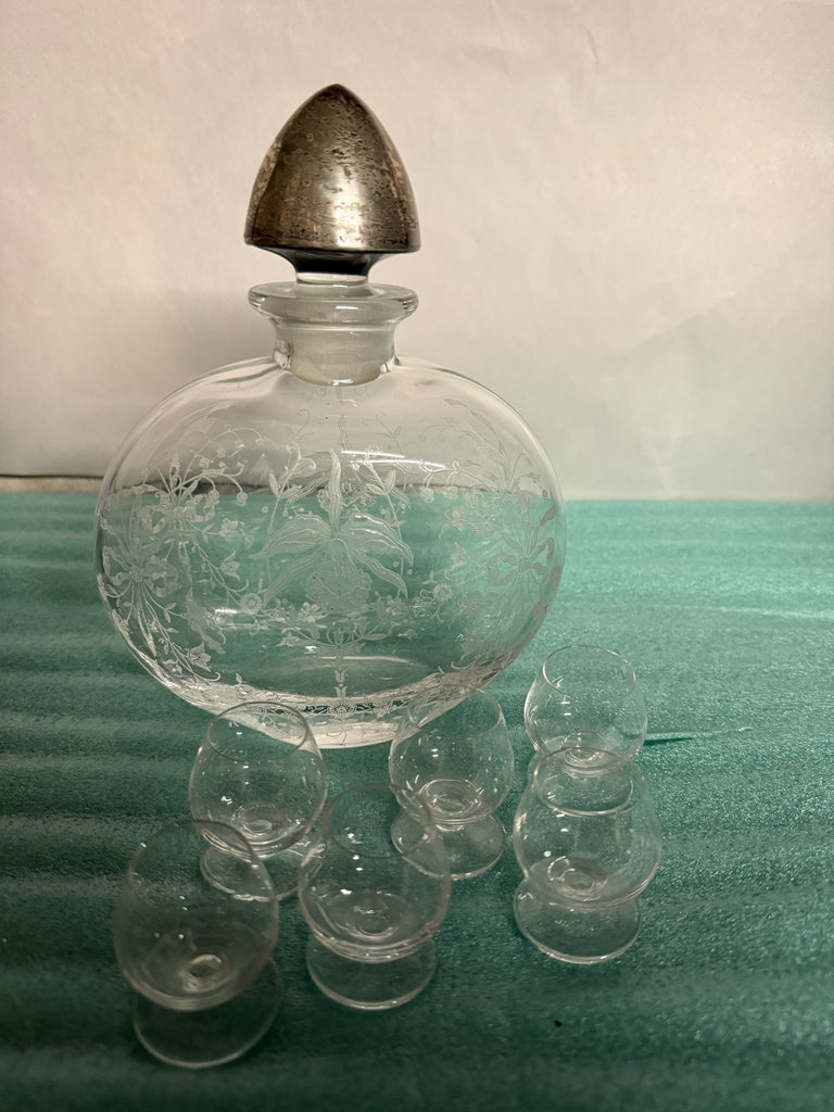 Antique etched glass decanter with six mini glasses - image 1 of 3