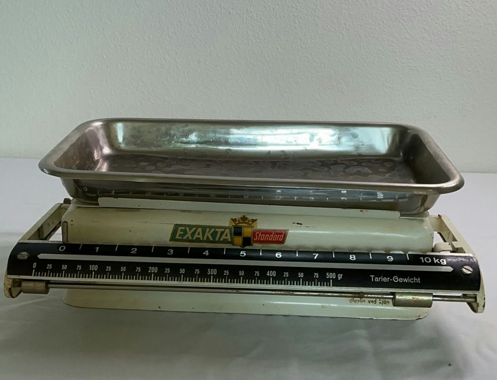 Antique Kitchen Items - image 8 of 10