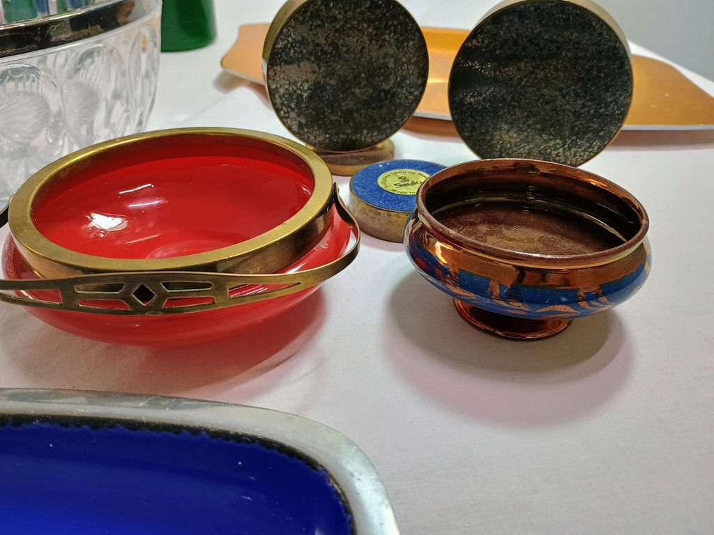 Assorted Decorative Bowls, Trays, Candles, and Glassware - image 4 of 13