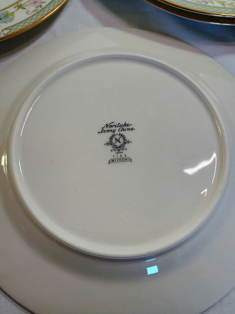 Noritake Ivory China Miyoshi Tea Cups, Saucers, and Plates Set - image 4 of 4