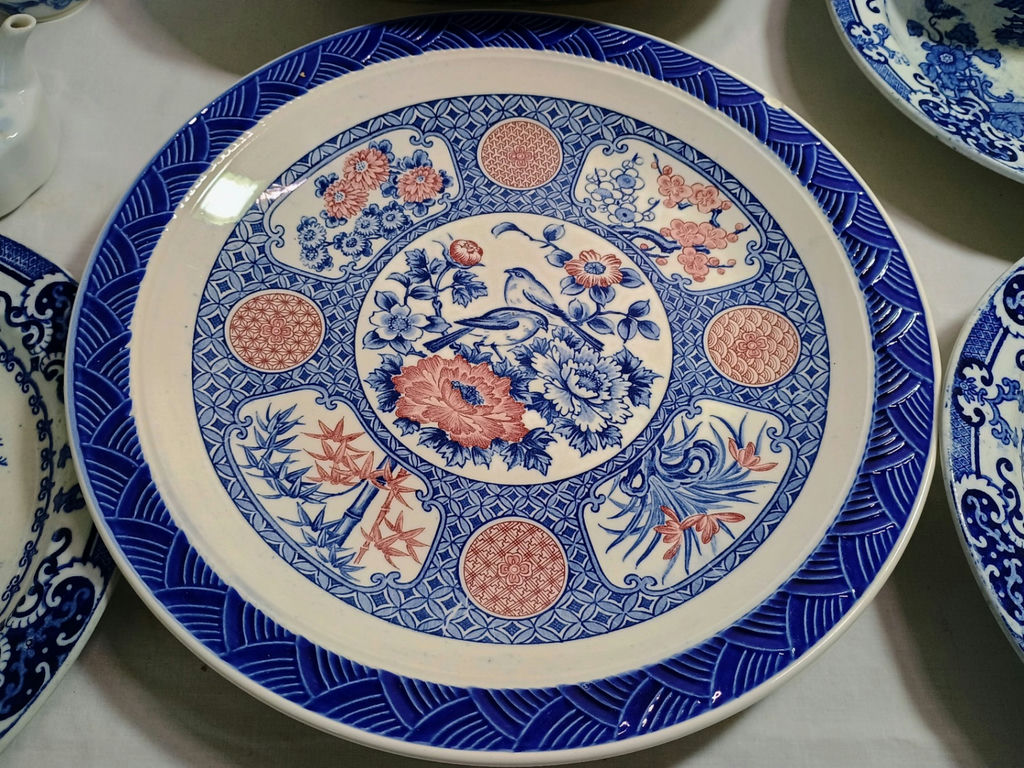 Vintage Blue-and-white porcelain dinnerware - image 2 of 13