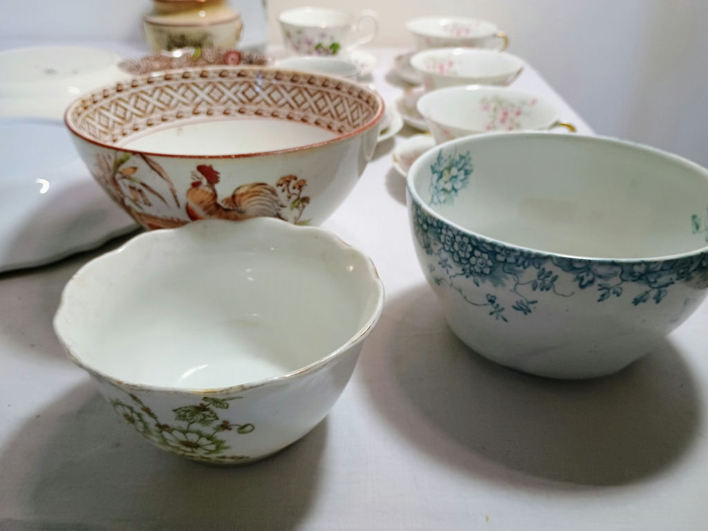 Assorted Vintage Porcelain and China Dishware - image 6 of 14
