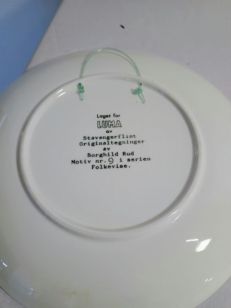 Assorted Vintage Porcelain and China Dishware - image 5 of 14