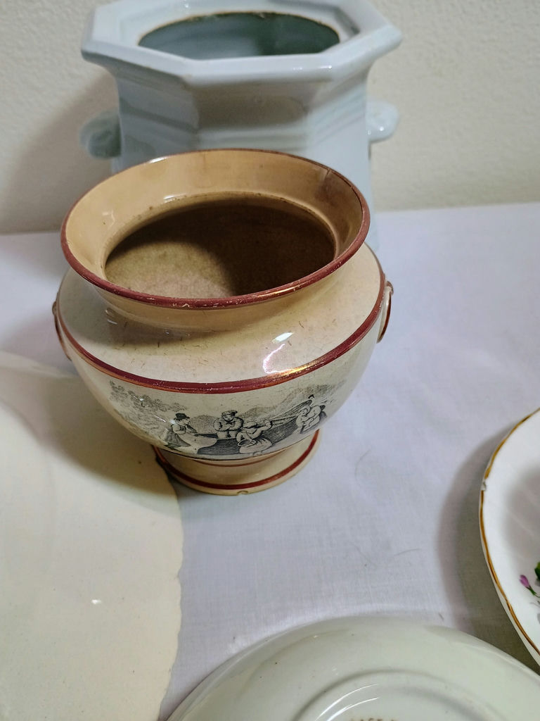 Assorted Vintage Porcelain and China Dishware - image 14 of 14