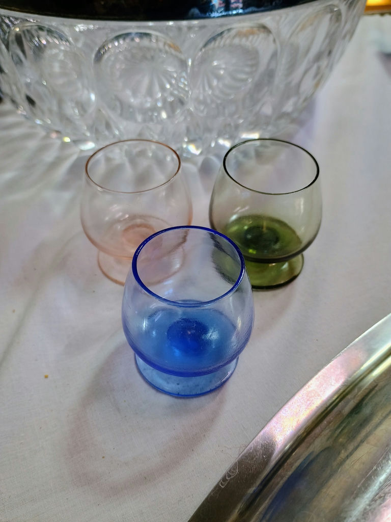Assorted Decorative Bowls, Trays, Candles, and Glassware - image 9 of 13