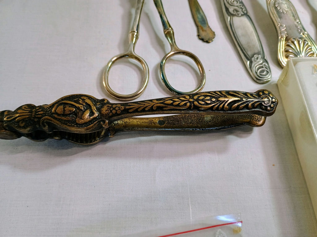 Assorted Scandinavian Kitchen and Bar Serving Accessories - image 8 of 13