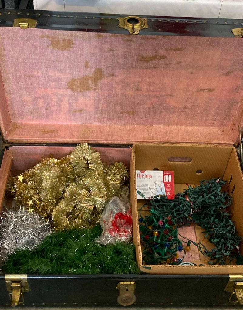 Vintage Christmas Lot and Trunk - image 2 of 11