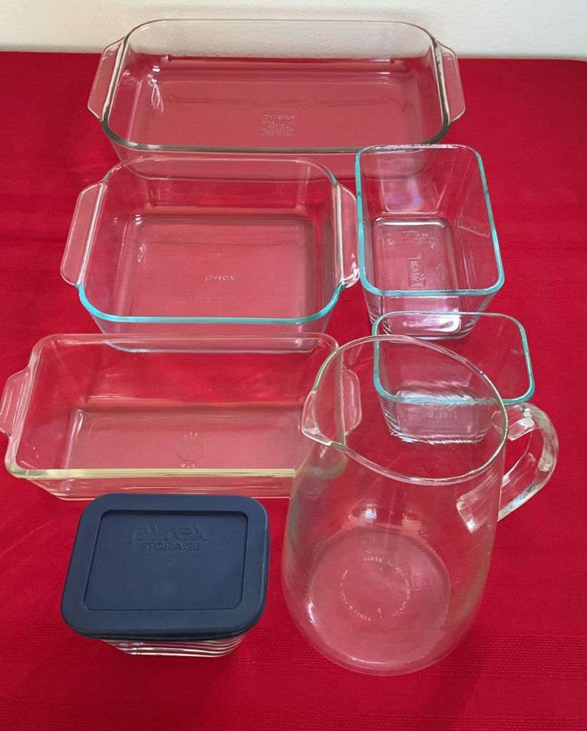 Vintage And New Pyrex kitchen ware. - image 3 of 5